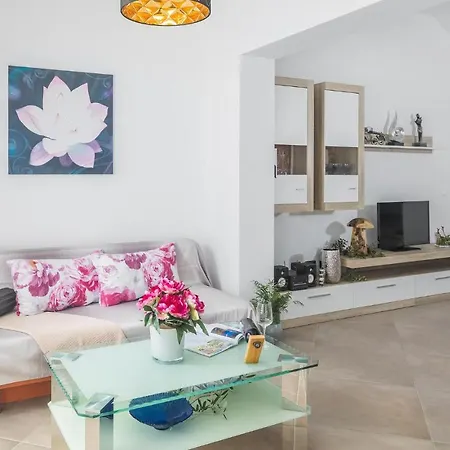 Gorgeous In Valtura With Wifi