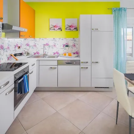 Будинок відпочинку Gorgeous In Valtura With Wifi