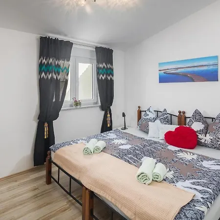 Gorgeous In With Wifi Holiday home