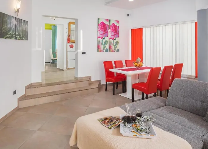 Gorgeous In With Wifi Holiday home *