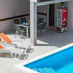 Gorgeous In With Wifi