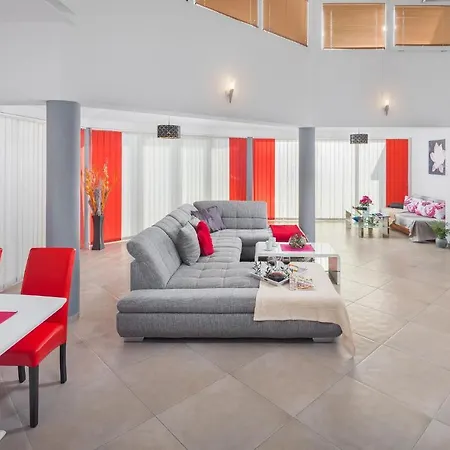 Gorgeous In Valtura With Wifi * Valtura