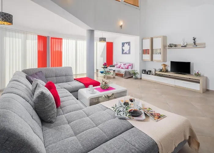 Gorgeous In With Wifi Valtura