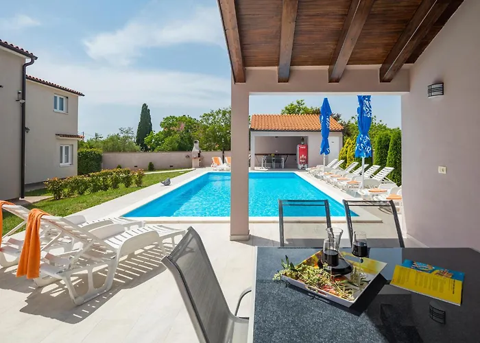 Vikendica Gorgeous In With Wifi