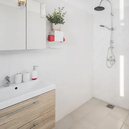 Nyaraló Gorgeous In Valtura With Wifi Valtura