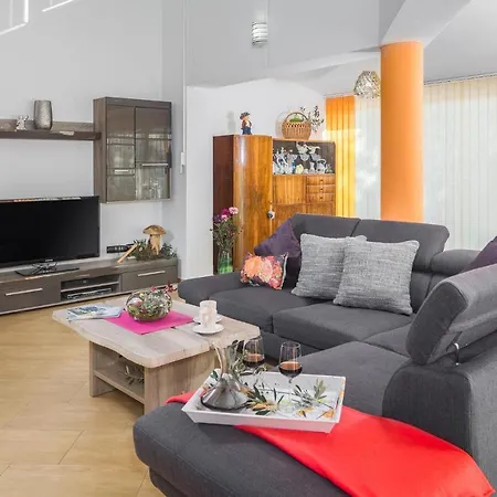 Gorgeous In Valtura With Wifi