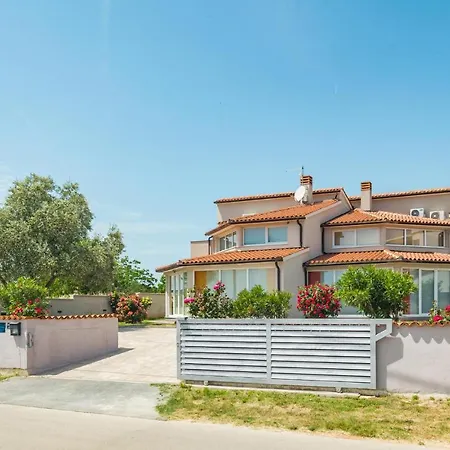 Gorgeous In Valtura With Wifi